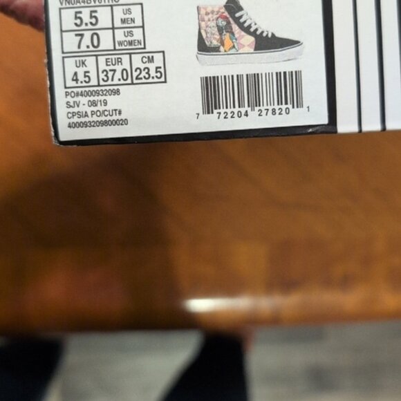 Vans Limited Edition Nightmare Before Christmas High-tops, Glow in the Dark, Siz - Picture 2 of 12